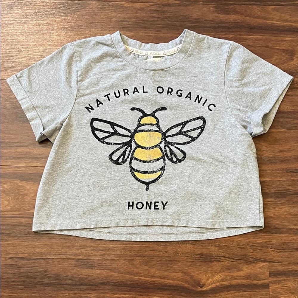 Recycled Threads Bee Graphic Crop Top